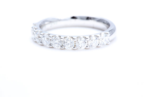 14K 白金極簡主義密釘鑽石戒指，總重量 1.00 克拉