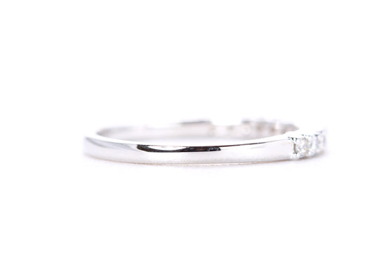 Round Brilliant Diamond Band