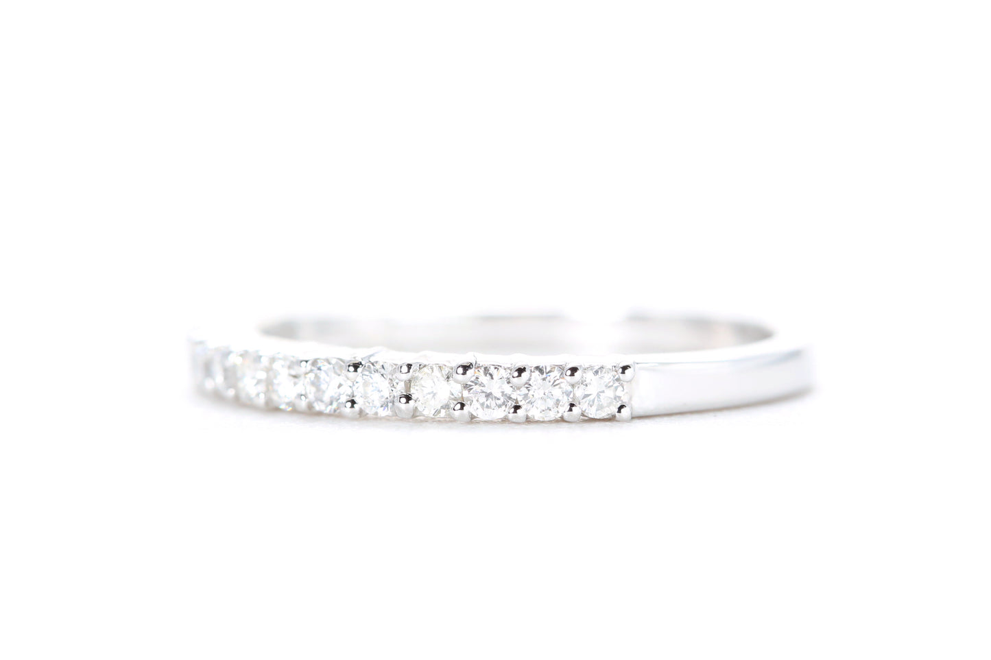 Round Brilliant Diamond Band